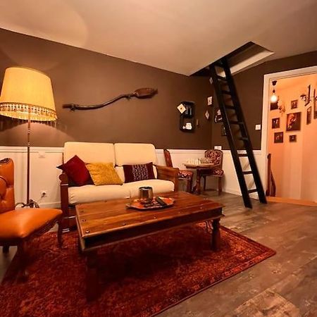 La Maison Des Sorciers ! 圣布里厄 外观 照片